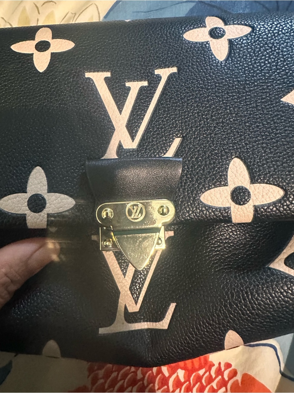 Black & Pink Monogram Shoulder Bag - Picture 5 of 11